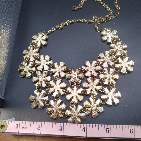 Multi Color Flower Necklace Plastic Bib 18'' Necklace - Picture 4 of 5